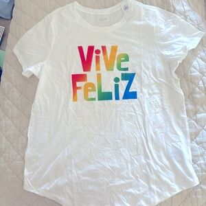 Vive Feliz brand new t shirt